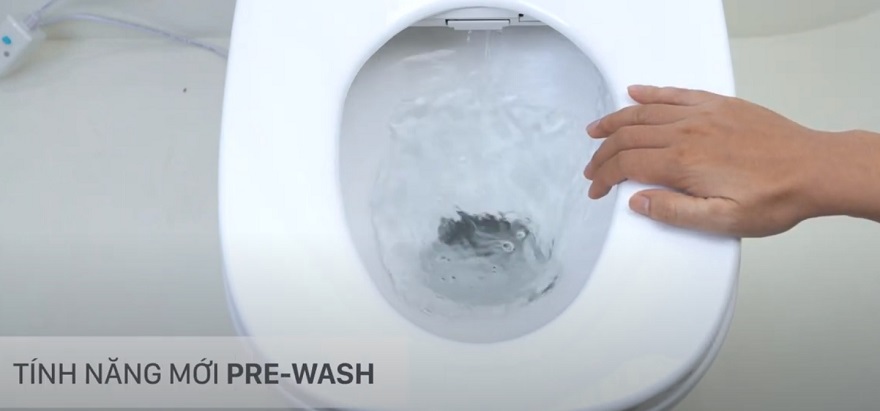 Tính năng mới PRE-WASH xả trước mỗi lần sử dụng, tạo lớp ngăn ngừa việc bám cặn bẩn