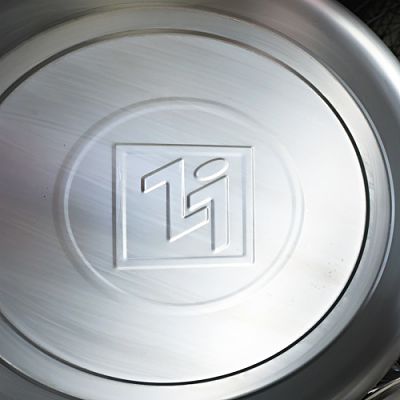 Logo dập nổi chống hàng giả của bồn chứa nước inox 304 Toàn Mỹ 700L ngang