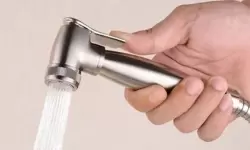 Vòi xịt vệ sinh là gì? Cấu tạo vòi xịt vệ sinh gắn bồn cầu chuẩn