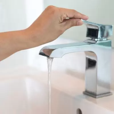 Nguyên nhân và cách khắc phục vòi nước Lavabo chảy yếu