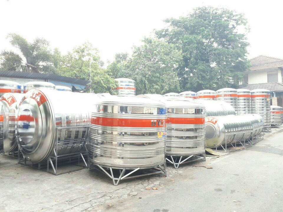 Bồn Nước Inox Hwata 1000L Ngang