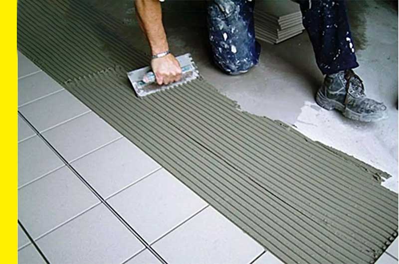 Keo dán gạch đa năng có thể dán trực tiếp trên nền gạch cũ, sàn bê tông, sàn gỗ… mà không cần đục phá nền cũ