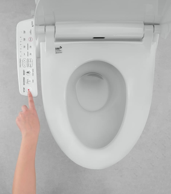 Bồn cầu thông minh giúp không gian phòng tắm trở nên hiện đại, tiện lợi