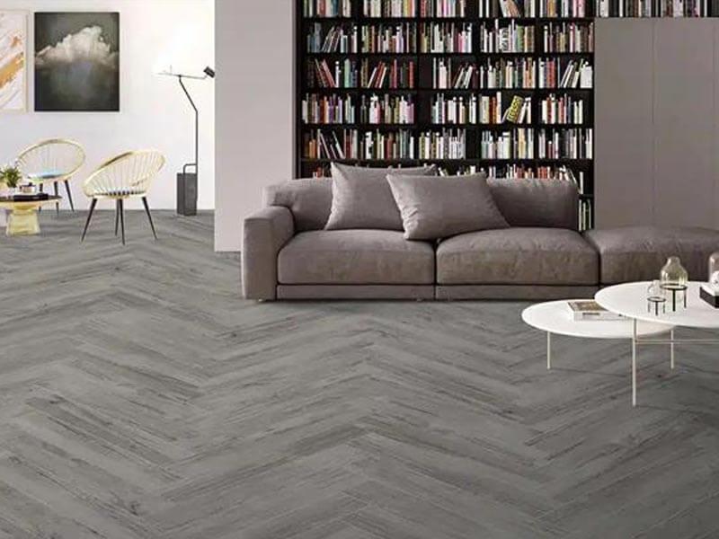Gạch Viglacera giả gỗ - Bề mặt được xử lý bằng lớp phủ topcoats bền màu