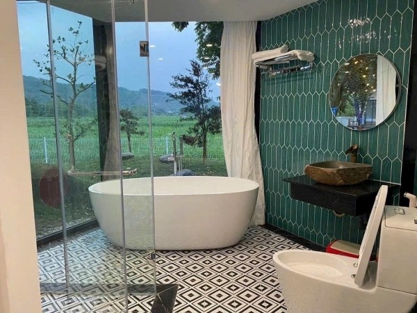 Mẫu thiết kế nhà tắm đặt riêng tại showroom Phượng Hoàng