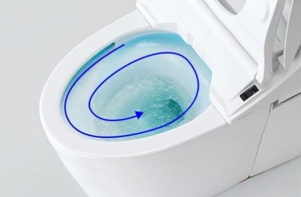 Kiểu xả xoay làm sạch vết bẩn trên bề mặt hiệu quả